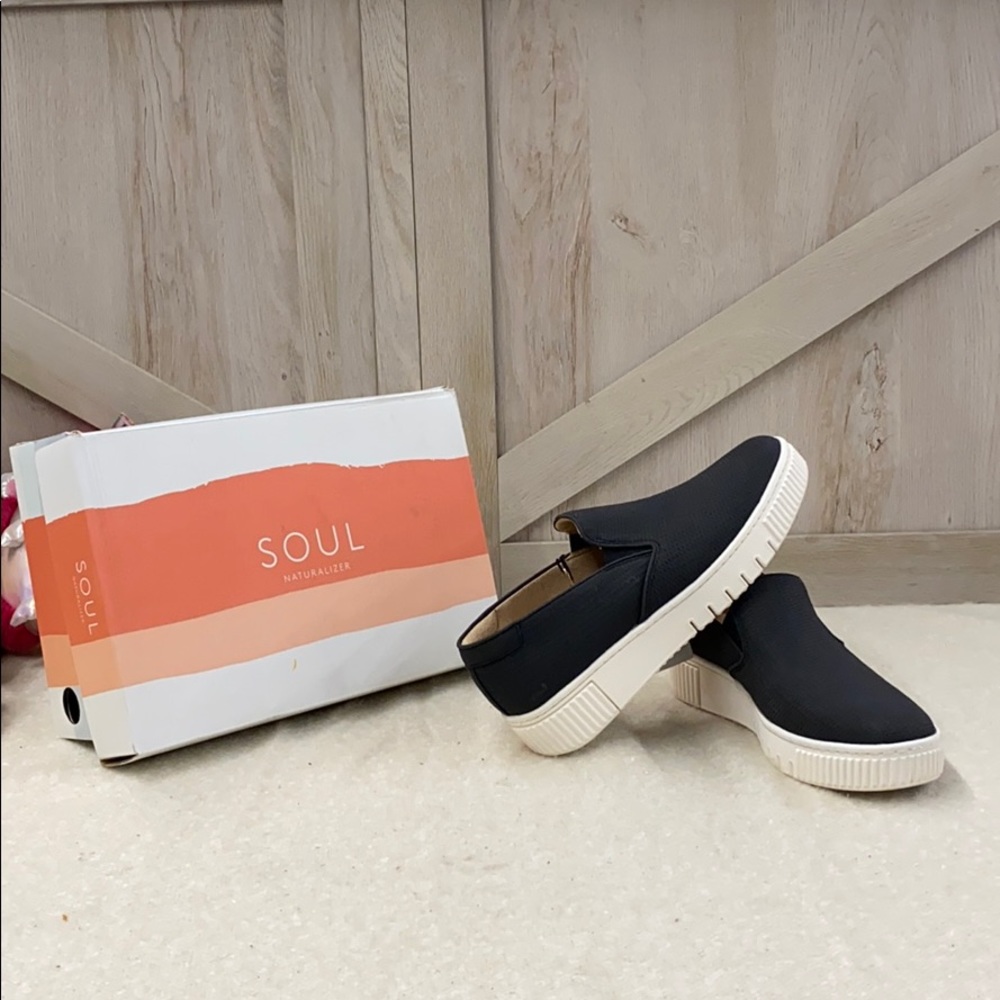 Soul Naturalizer Black Slip On Sneakers Size 8